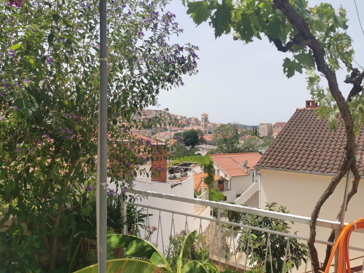 Apartman Tudor Kuzma Hvar Eksteriør billede